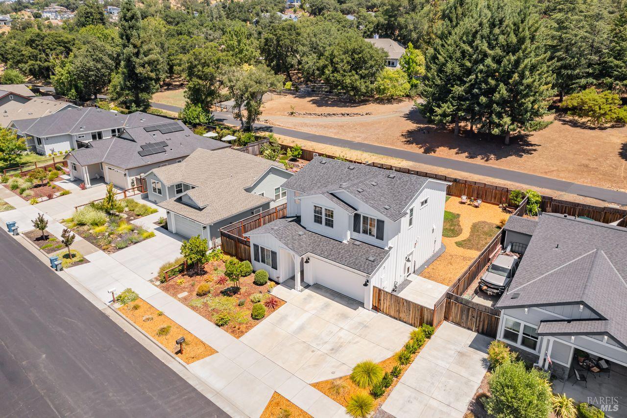 Detail Gallery Image 39 of 40 For 3566 Aaron Dr, Santa Rosa,  CA 95404 - 4 Beds | 3 Baths
