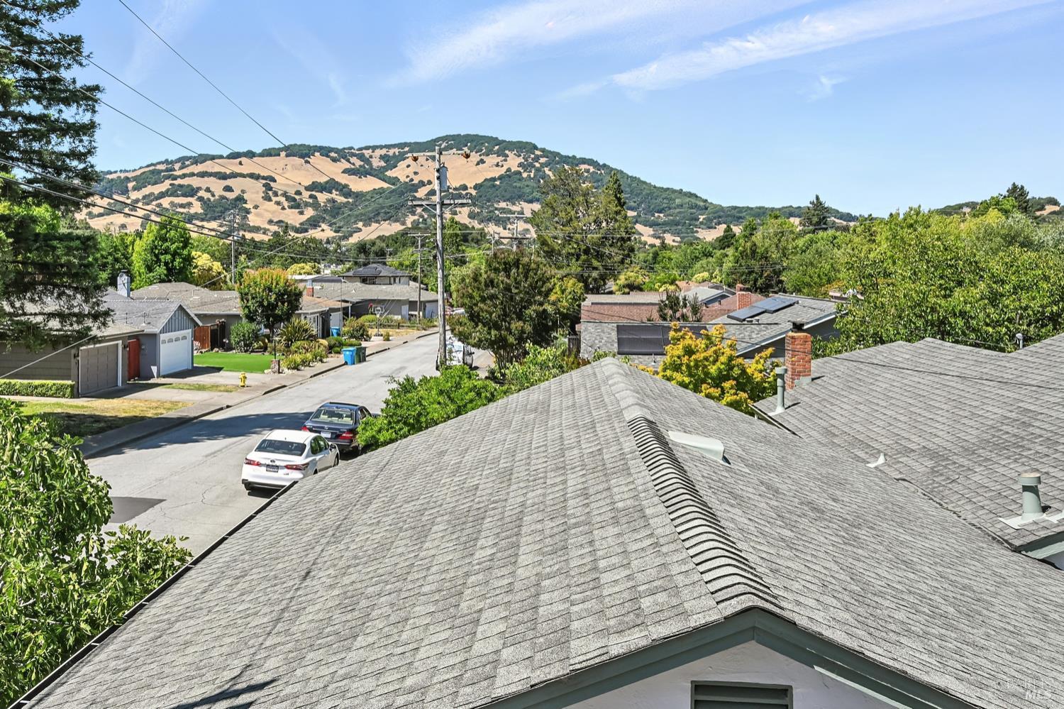 Detail Gallery Image 39 of 41 For 15 Arbor Cir, Novato,  CA 94947 - 5 Beds | 3 Baths