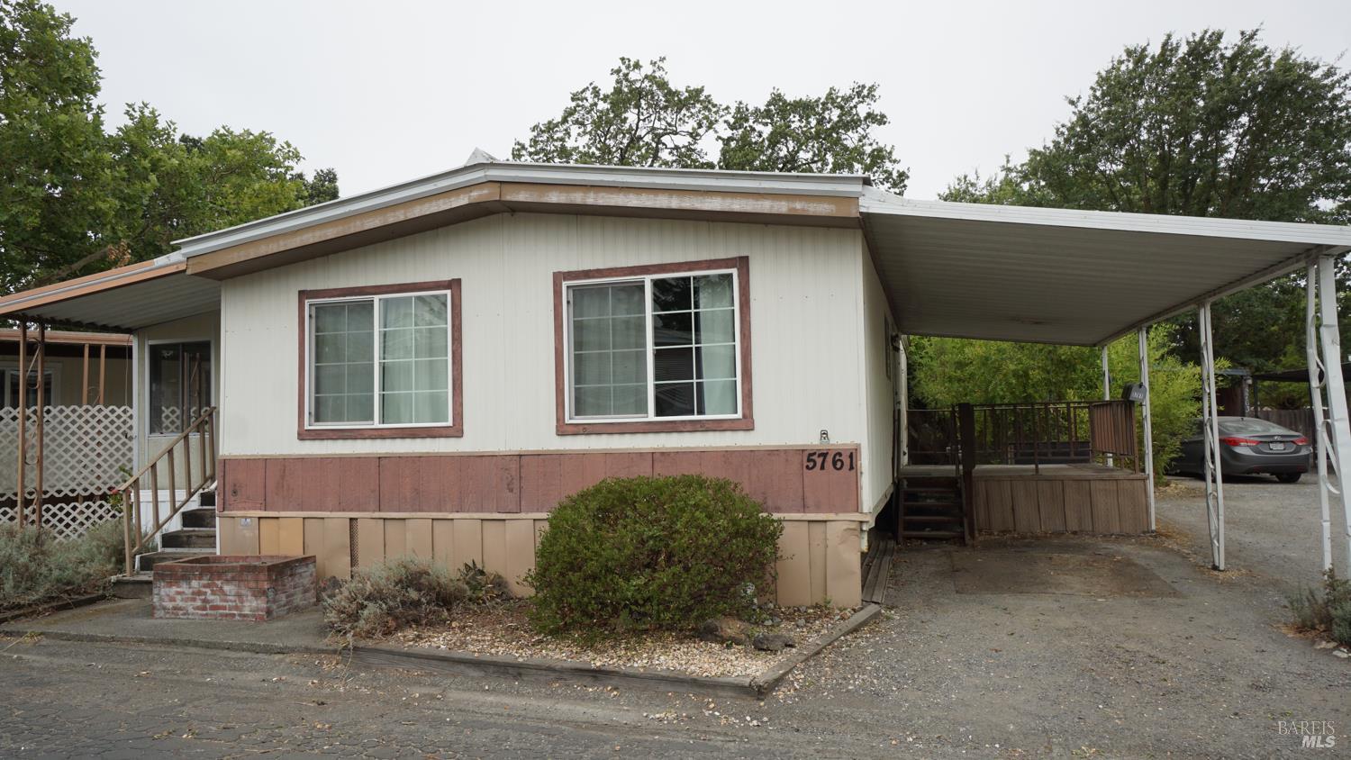 Detail Gallery Image 2 of 5 For 5761 Edmund Ave, Santa Rosa,  CA 95403 - 2 Beds | 2 Baths