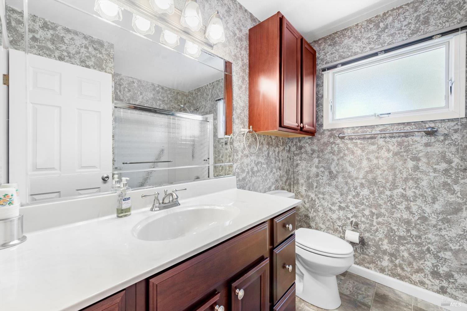 Detail Gallery Image 43 of 72 For 3451 Astoria Cir, Fairfield,  CA 94534 - 5 Beds | 3/1 Baths