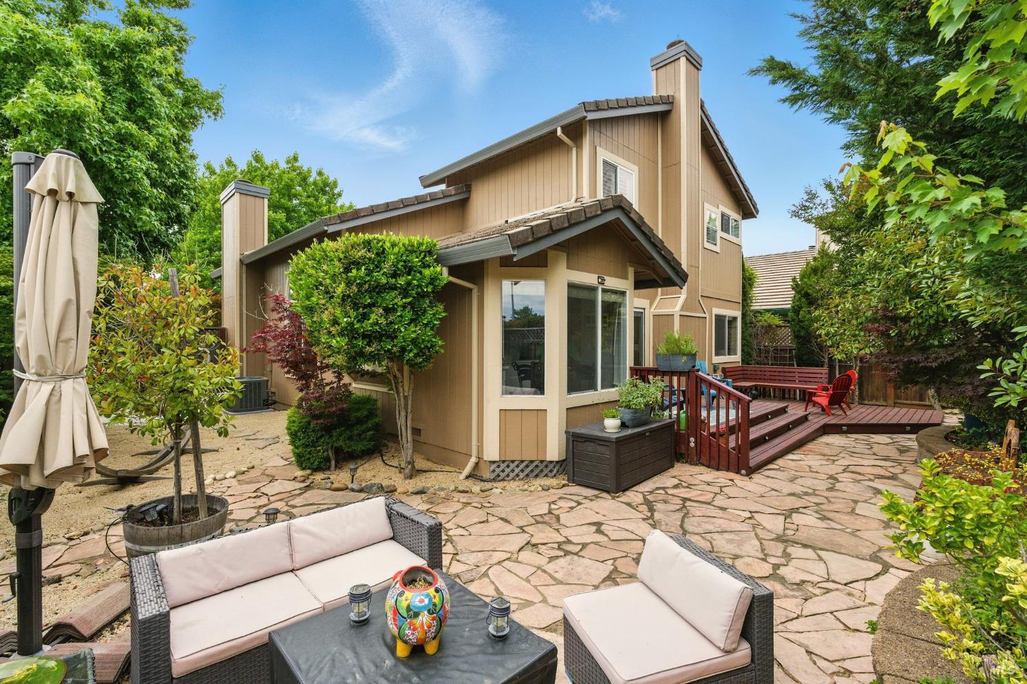 Detail Gallery Image 48 of 53 For 141 Flametree Cir, Windsor,  CA 95492 - 4 Beds | 3 Baths