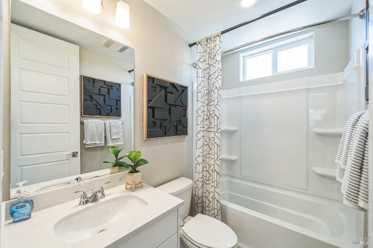 Detail Gallery Image 17 of 19 For 2906 Triad Pl, Livermore,  CA 94551 - 2 Beds | 2 Baths