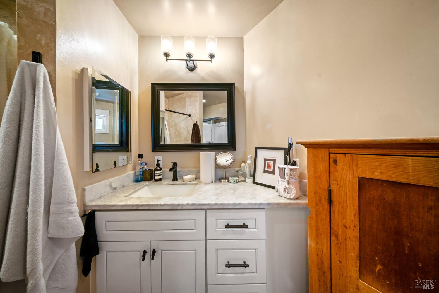 Detail Gallery Image 16 of 33 For 8190 Woodland Hills Dr, Cotati,  CA 94931 - 3 Beds | 2 Baths