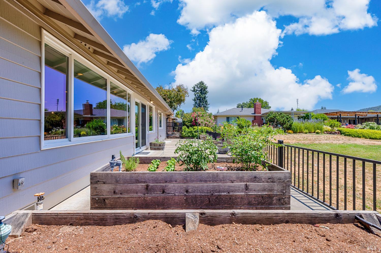 Detail Gallery Image 50 of 67 For 6828 Fairfield Dr, Santa Rosa,  CA 95409 - 2 Beds | 2 Baths
