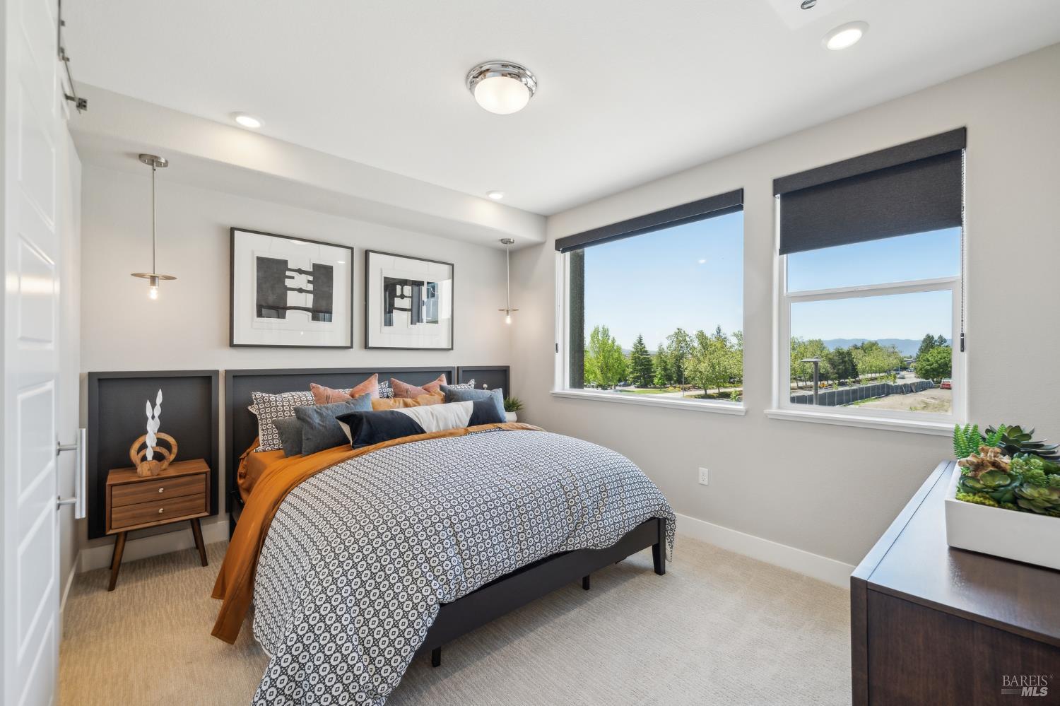 Detail Gallery Image 10 of 19 For 2906 Triad Pl, Livermore,  CA 94551 - 2 Beds | 2 Baths