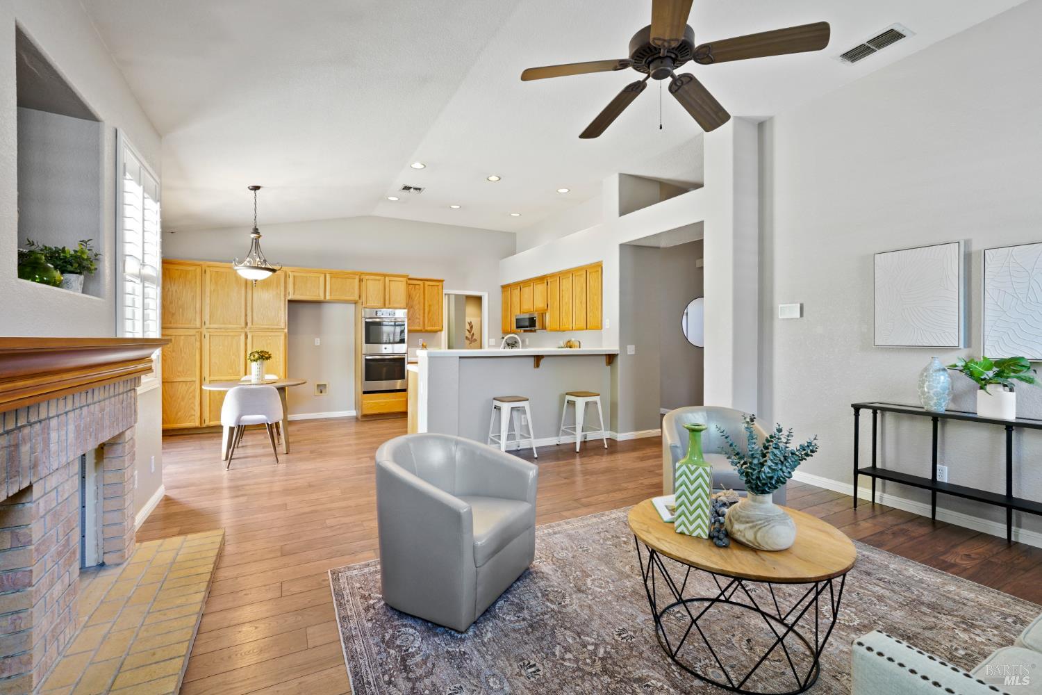 Detail Gallery Image 16 of 41 For 2432 Trevino Way, Fairfield,  CA 94534 - 4 Beds | 2 Baths