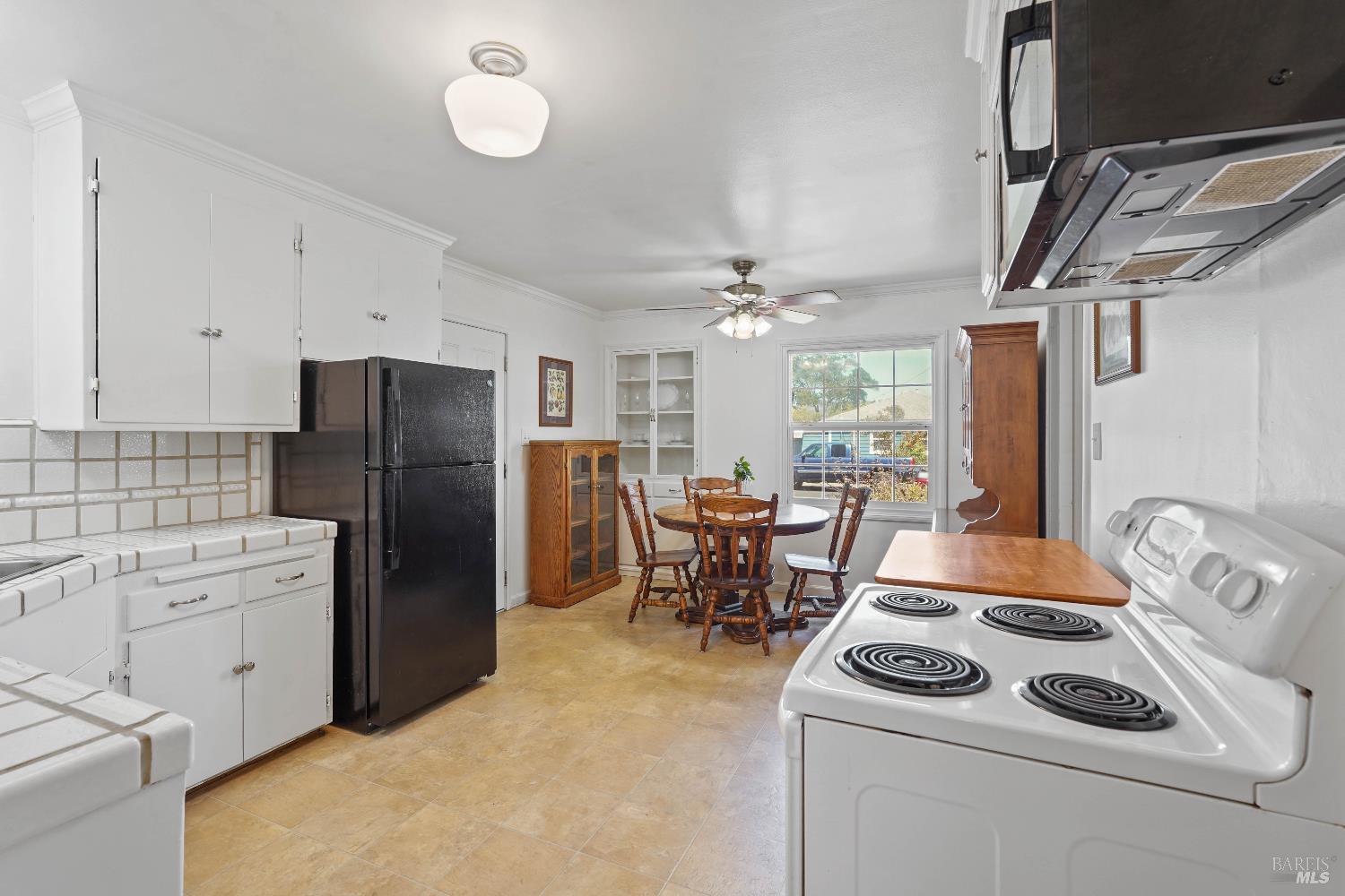 Detail Gallery Image 12 of 25 For 2001 Marin St, Napa,  CA 94559 - 2 Beds | 1 Baths