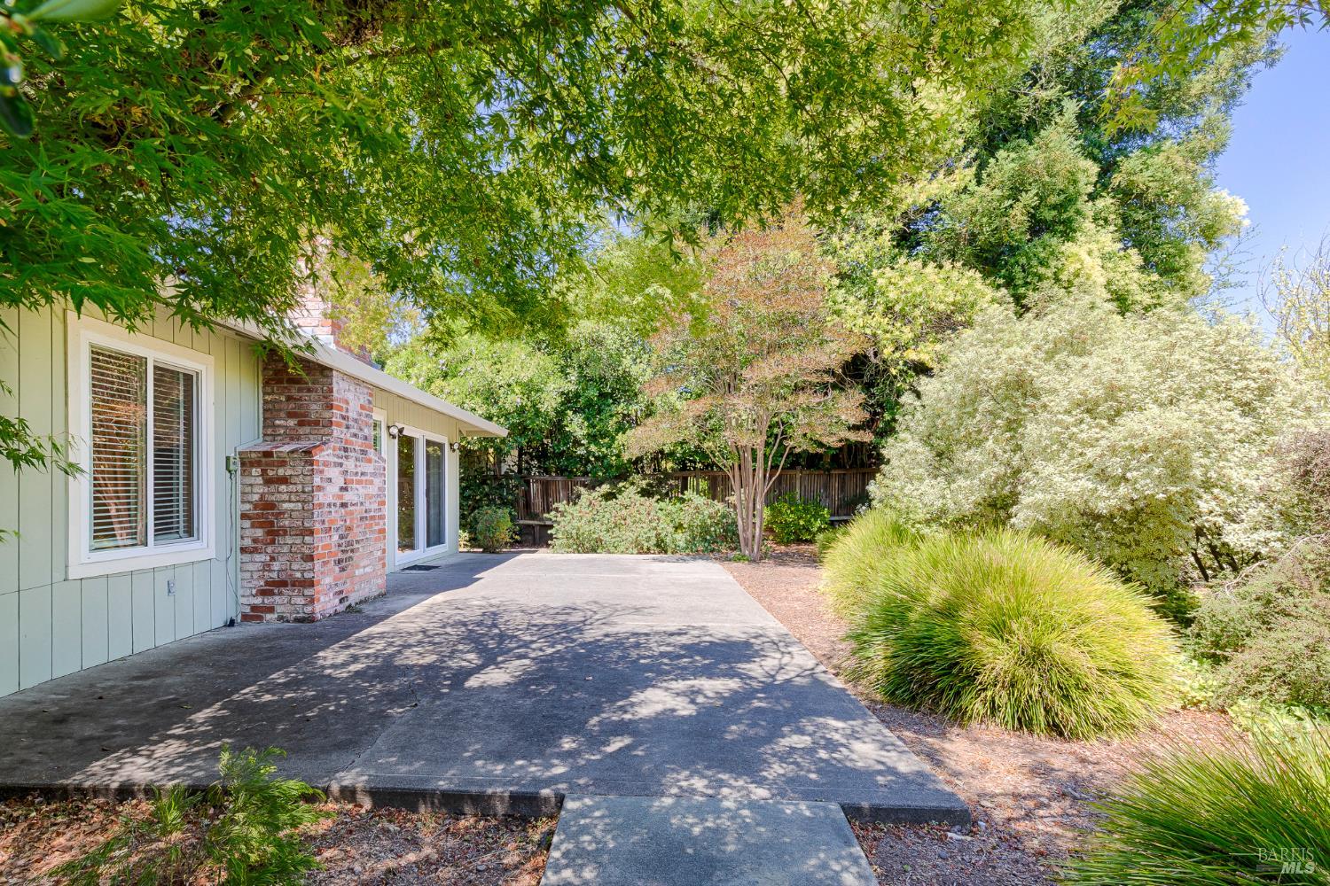 Detail Gallery Image 46 of 52 For 160 Oak Shadow Dr, Santa Rosa,  CA 95409 - 3 Beds | 2 Baths
