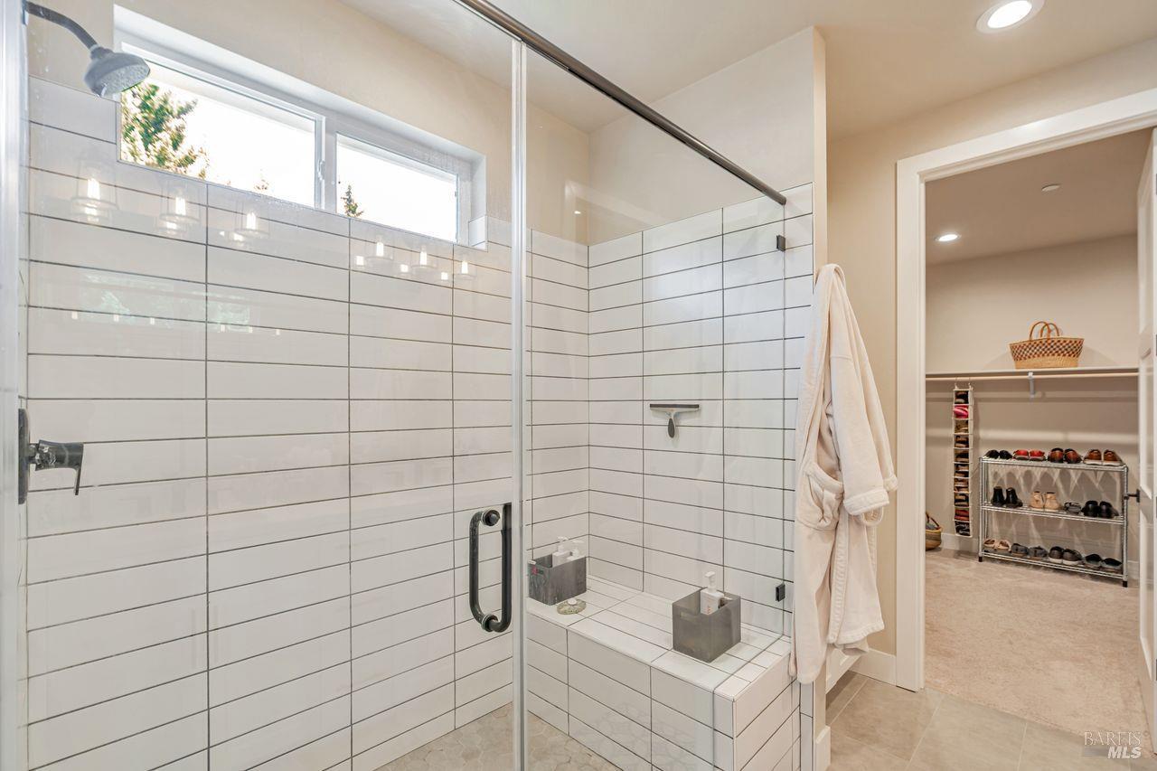 Detail Gallery Image 24 of 40 For 3566 Aaron Dr, Santa Rosa,  CA 95404 - 4 Beds | 3 Baths