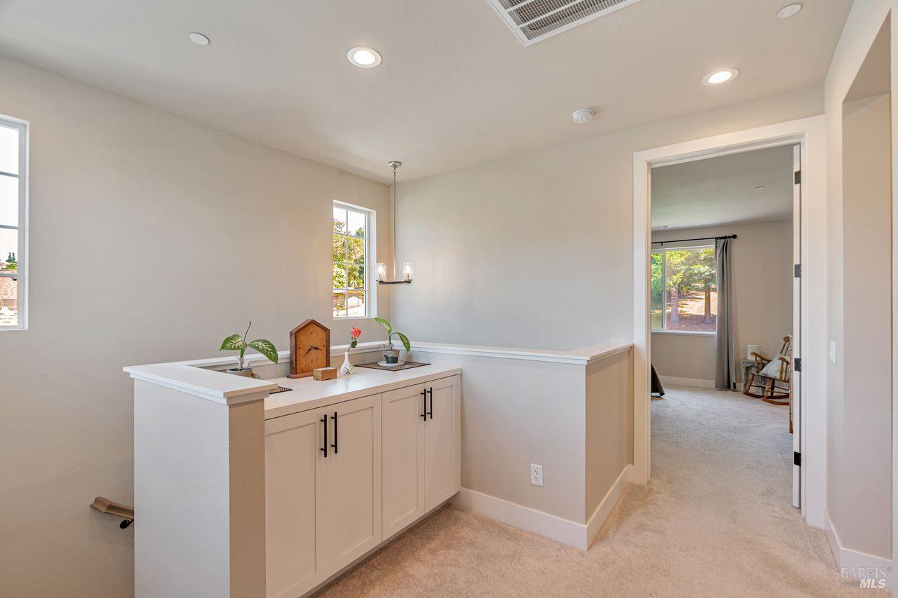 Detail Gallery Image 20 of 40 For 3566 Aaron Dr, Santa Rosa,  CA 95404 - 4 Beds | 3 Baths