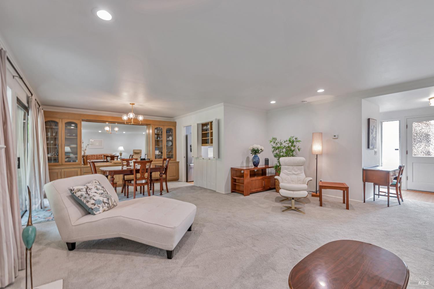 Detail Gallery Image 10 of 42 For 6840 Oakmont Dr, Santa Rosa,  CA 95409 - 4 Beds | 2 Baths