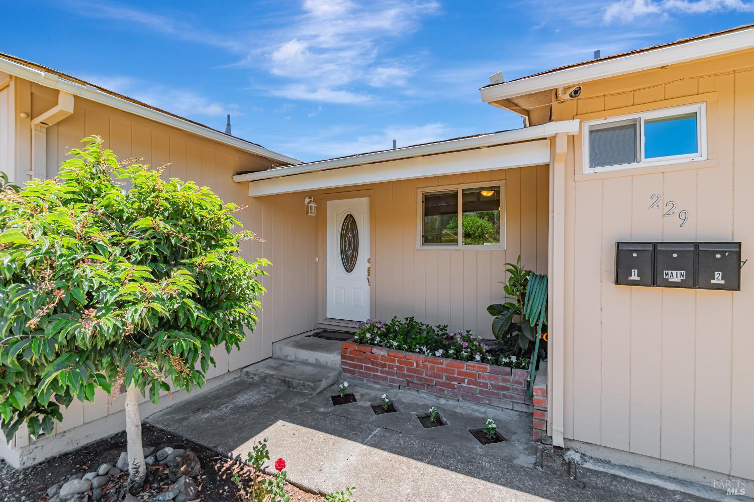 Detail Gallery Image 4 of 40 For 229 Arlen Dr, Rohnert Park,  CA 94928 - 4 Beds | 3 Baths