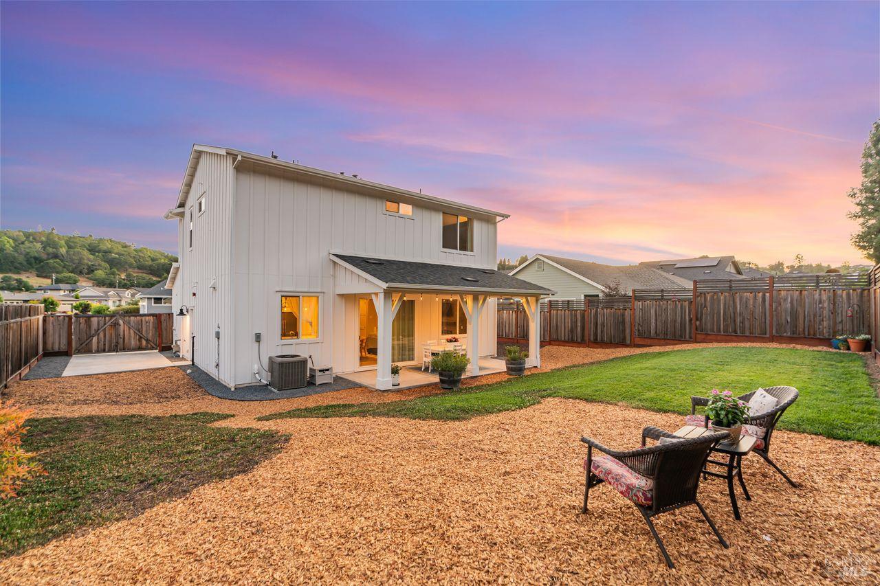 Detail Gallery Image 34 of 40 For 3566 Aaron Dr, Santa Rosa,  CA 95404 - 4 Beds | 3 Baths