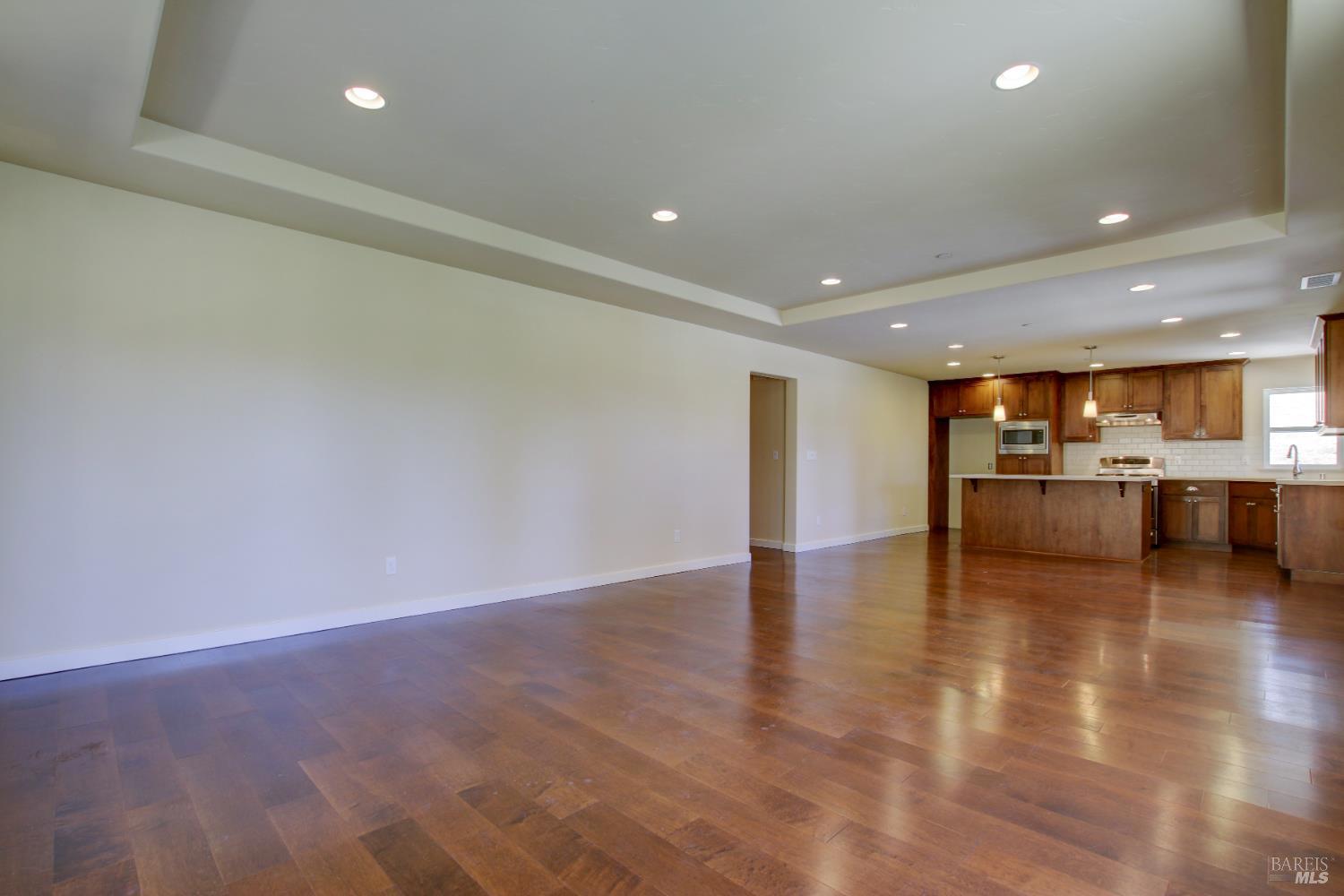 Detail Gallery Image 9 of 52 For 2891 I Street Ext Unkn #I,  Petaluma,  CA 94952 - 5 Beds | 3/1 Baths