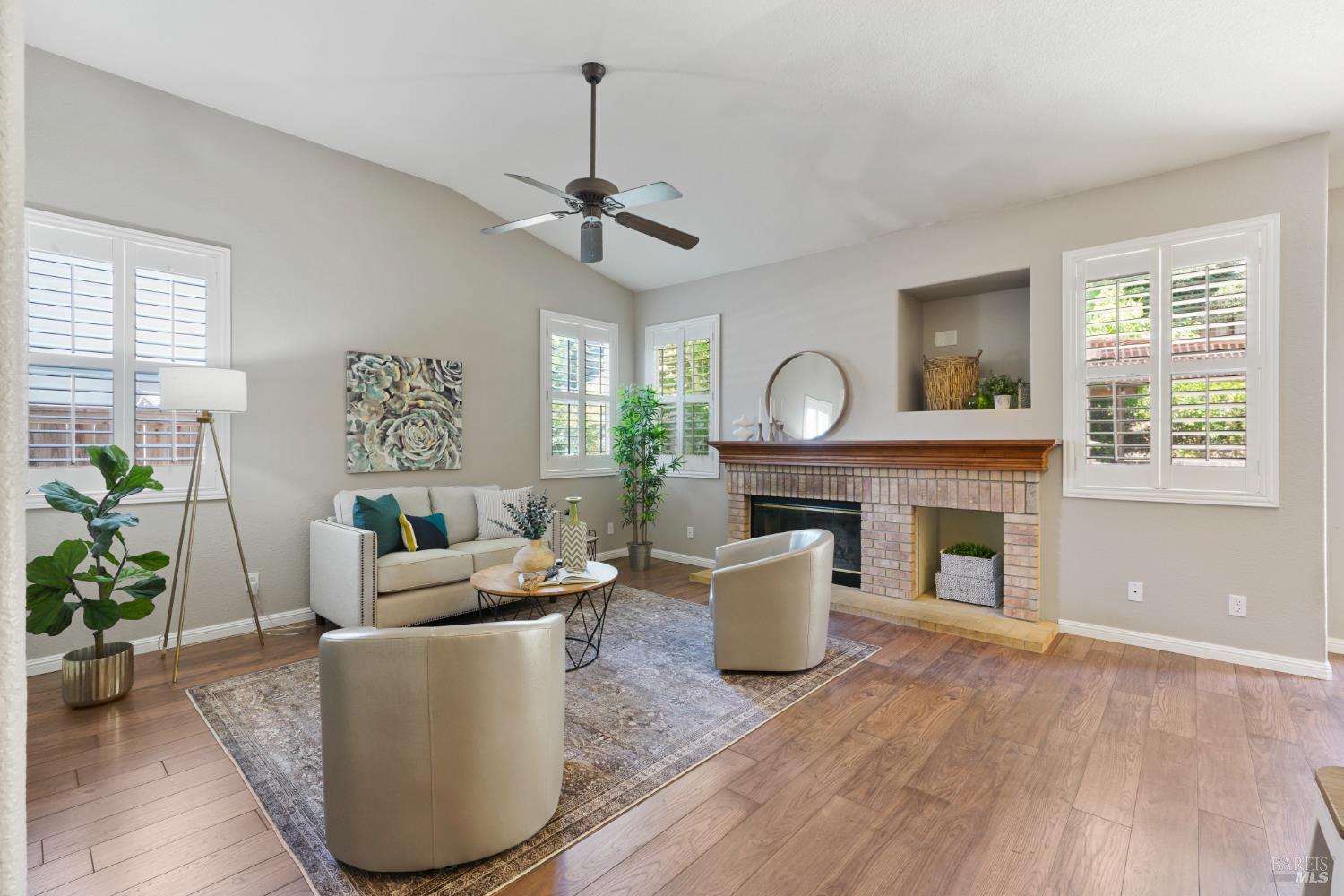 Detail Gallery Image 13 of 41 For 2432 Trevino Way, Fairfield,  CA 94534 - 4 Beds | 2 Baths