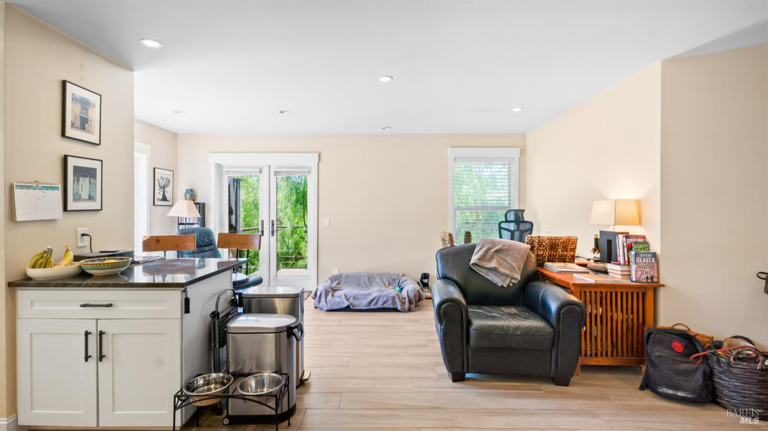 Detail Gallery Image 7 of 33 For 8190 Woodland Hills Dr, Cotati,  CA 94931 - 3 Beds | 2 Baths