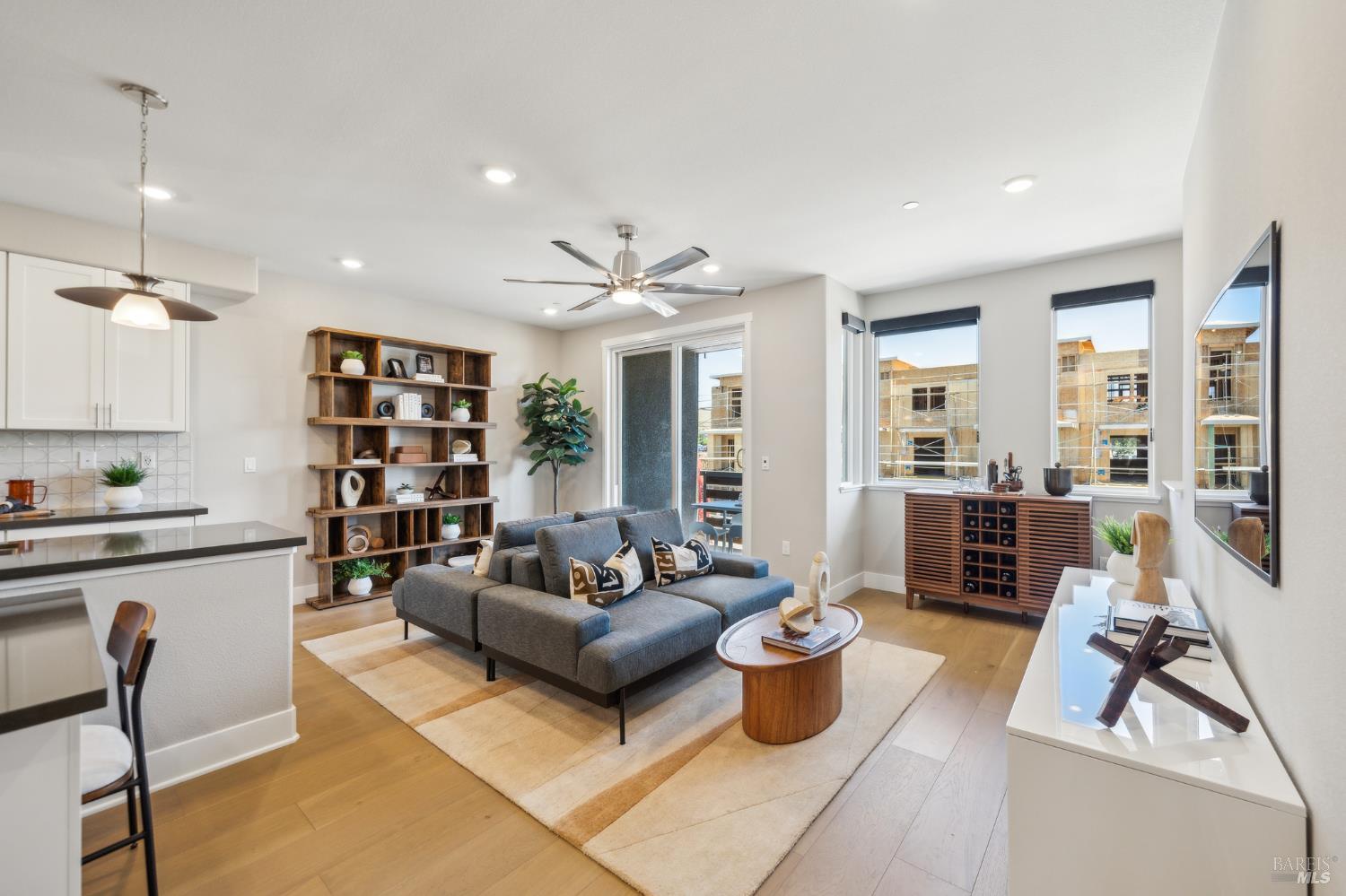 Detail Gallery Image 4 of 19 For 2906 Triad Pl, Livermore,  CA 94551 - 2 Beds | 2 Baths