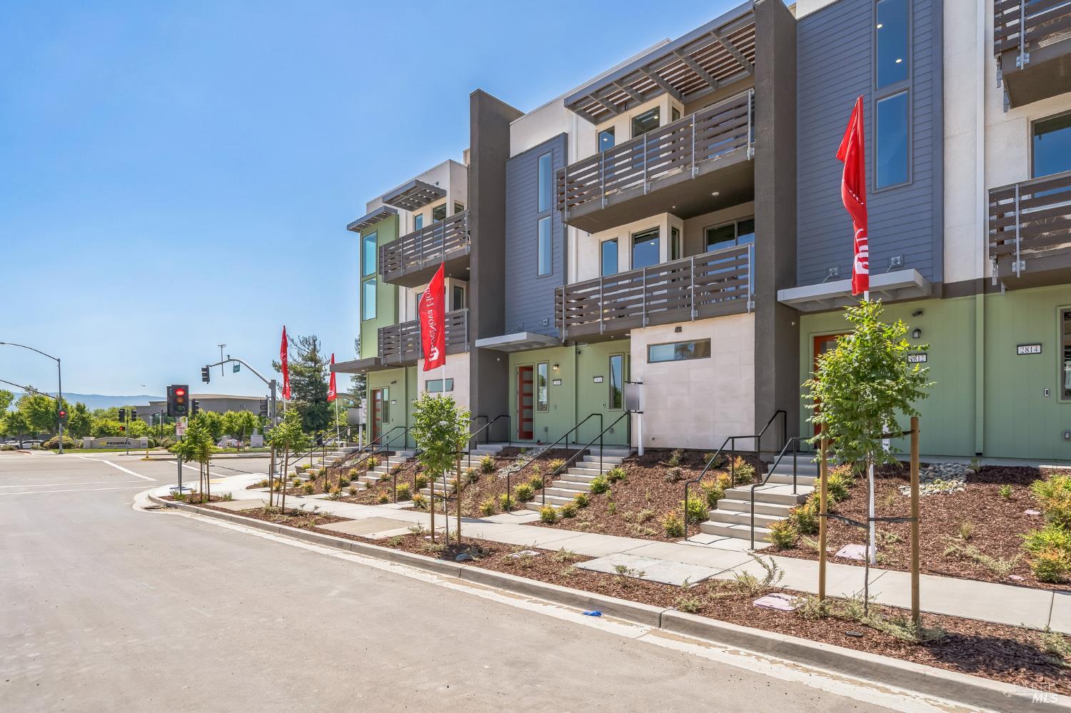 Detail Gallery Image 1 of 19 For 2906 Triad Pl, Livermore,  CA 94551 - 2 Beds | 2 Baths