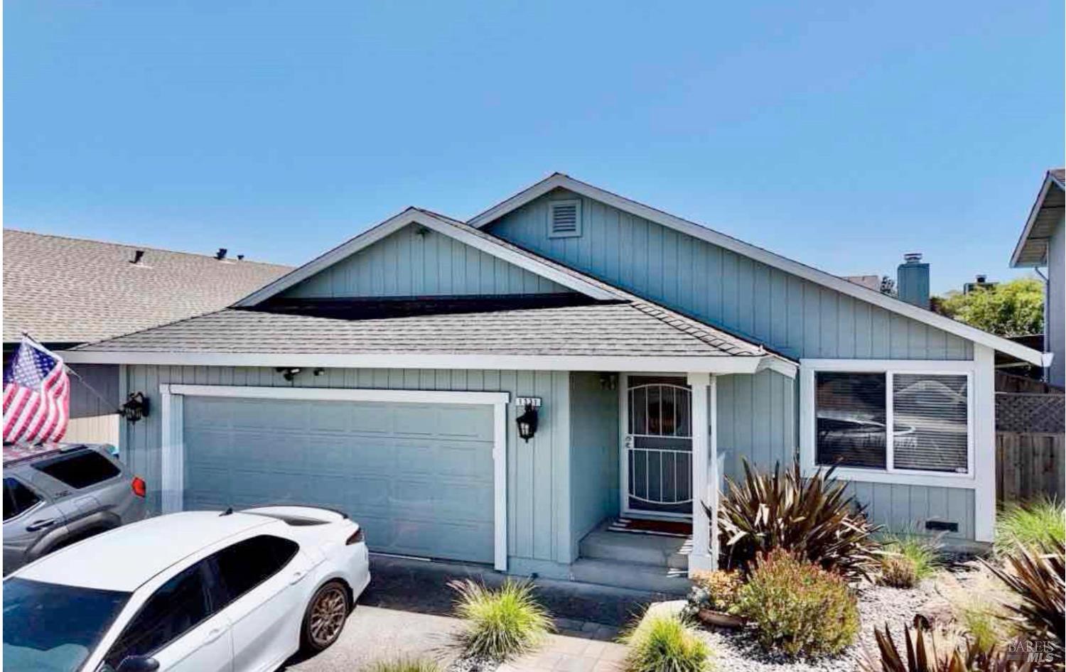Detail Gallery Image 1 of 1 For 1331 Middlebrook Way, Rohnert Park,  CA 94928 - 3 Beds | 2 Baths
