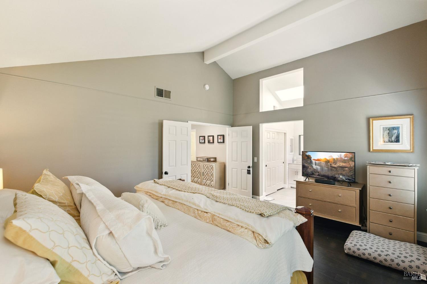 Detail Gallery Image 28 of 53 For 141 Flametree Cir, Windsor,  CA 95492 - 4 Beds | 3 Baths