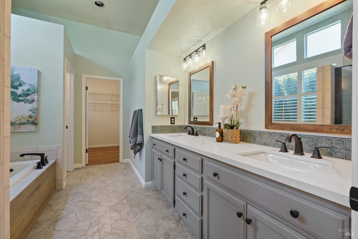 Detail Gallery Image 33 of 41 For 2432 Trevino Way, Fairfield,  CA 94534 - 4 Beds | 2 Baths