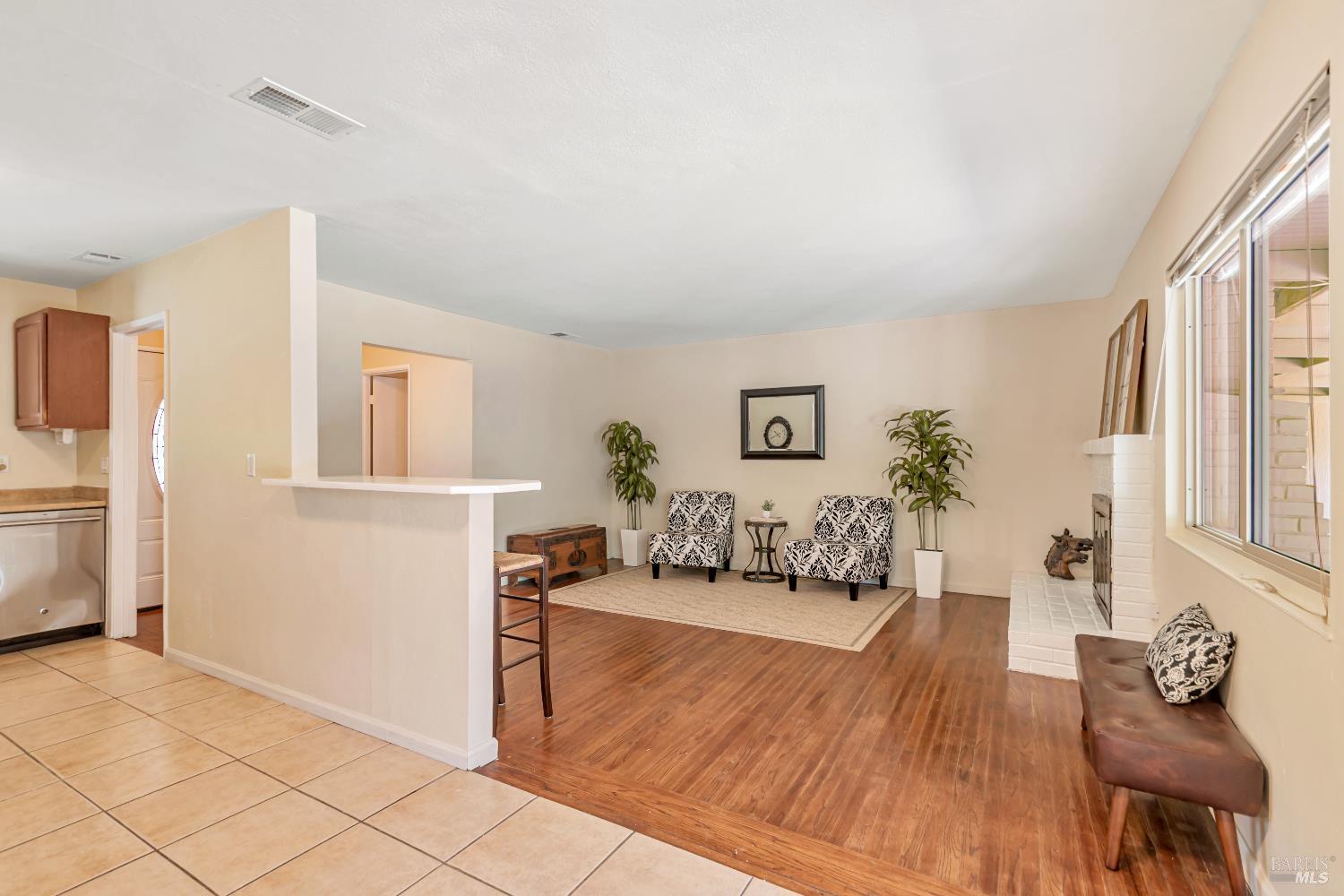 Detail Gallery Image 13 of 40 For 229 Arlen Dr, Rohnert Park,  CA 94928 - 4 Beds | 3 Baths