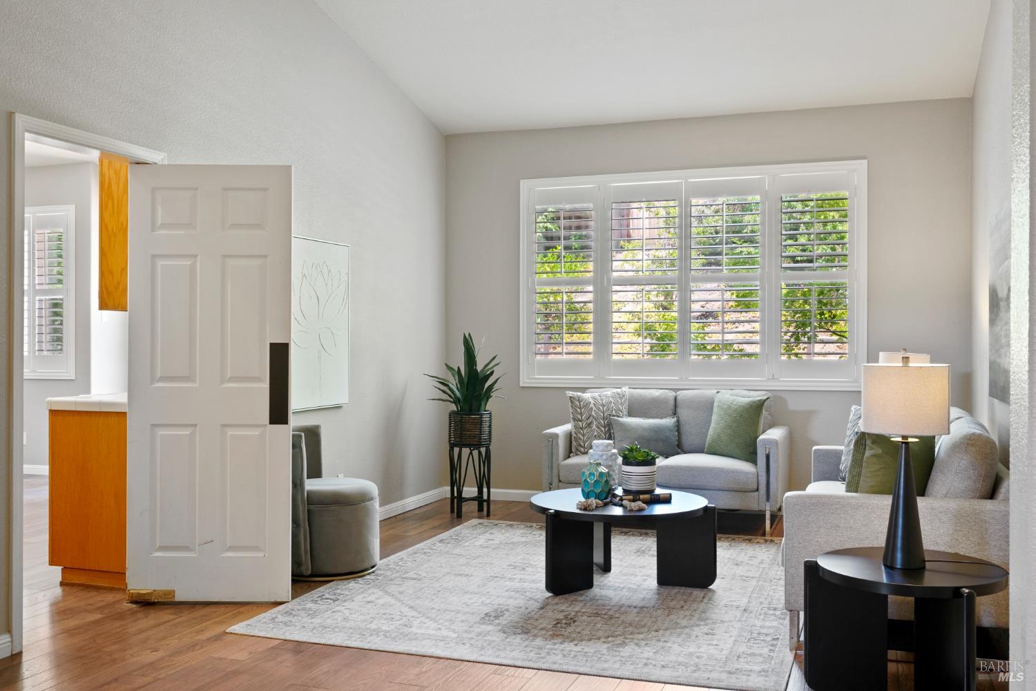 Detail Gallery Image 11 of 41 For 2432 Trevino Way, Fairfield,  CA 94534 - 4 Beds | 2 Baths