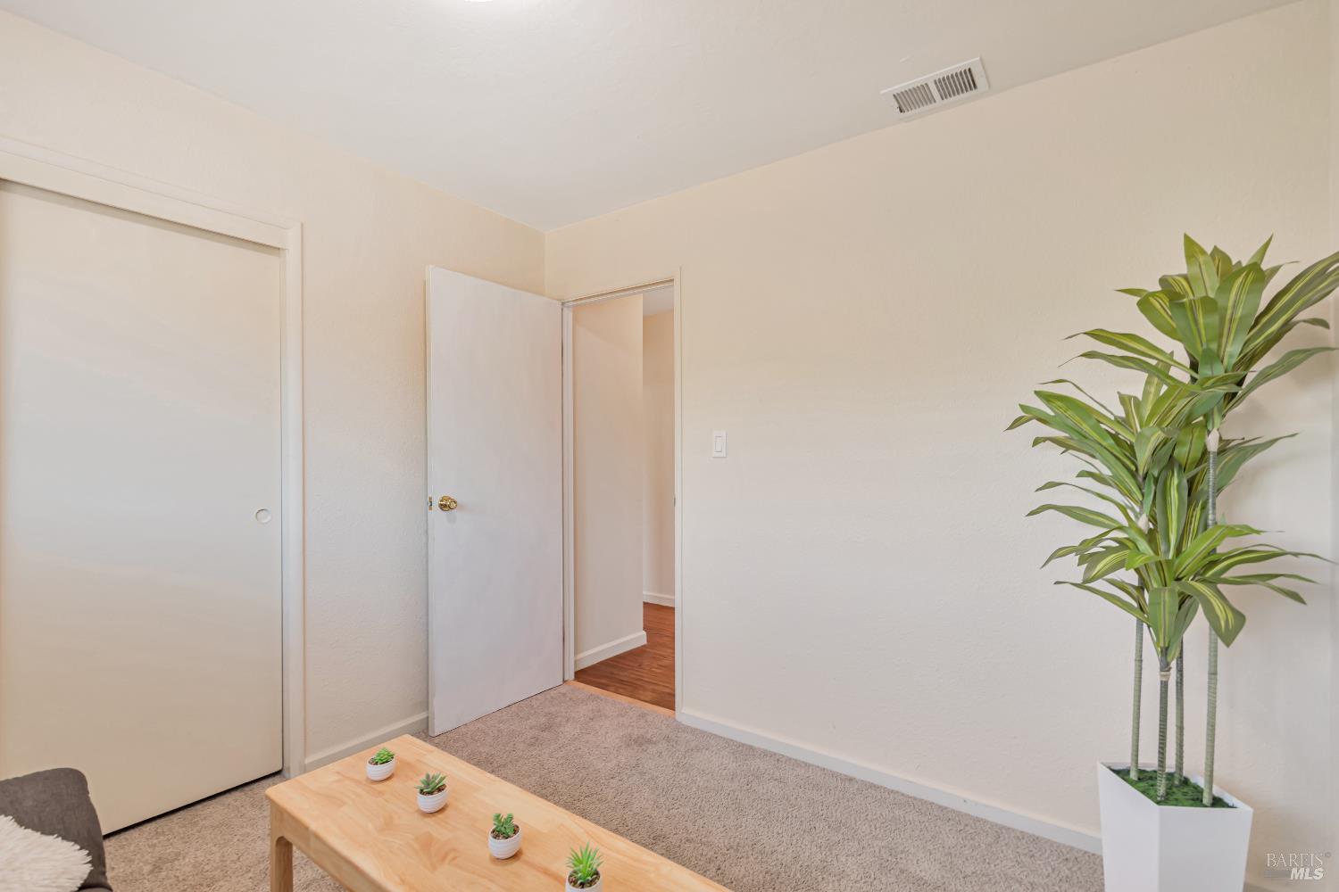 Detail Gallery Image 14 of 40 For 229 Arlen Dr, Rohnert Park,  CA 94928 - 4 Beds | 3 Baths
