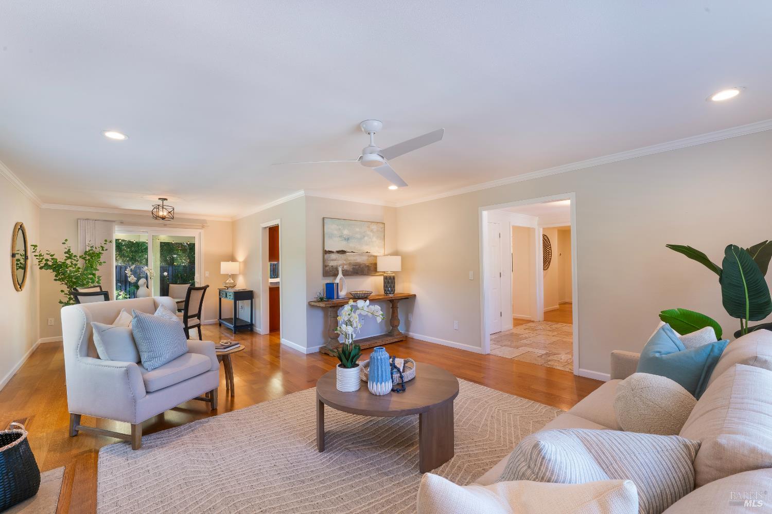 Detail Gallery Image 13 of 33 For 8819 Hood Mountain Cir, Santa Rosa,  CA 95409 - 2 Beds | 2 Baths