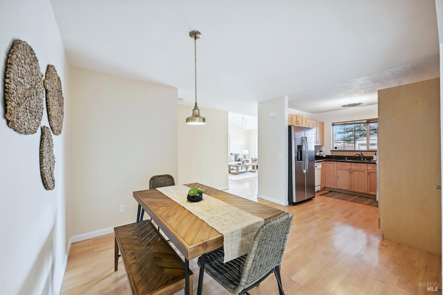 Detail Gallery Image 18 of 52 For 4777 Fairway Dr, Rohnert Park,  CA 94928 - 4 Beds | 2 Baths