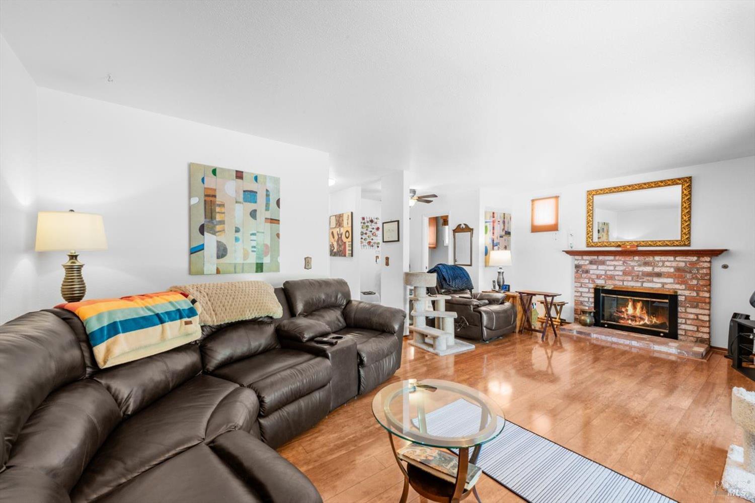 Detail Gallery Image 16 of 72 For 3451 Astoria Cir, Fairfield,  CA 94534 - 5 Beds | 3/1 Baths