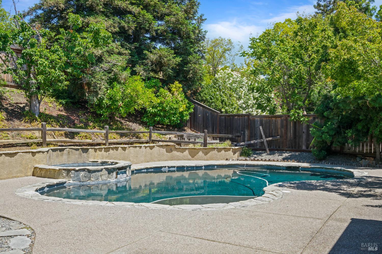 Detail Gallery Image 37 of 41 For 2432 Trevino Way, Fairfield,  CA 94534 - 4 Beds | 2 Baths