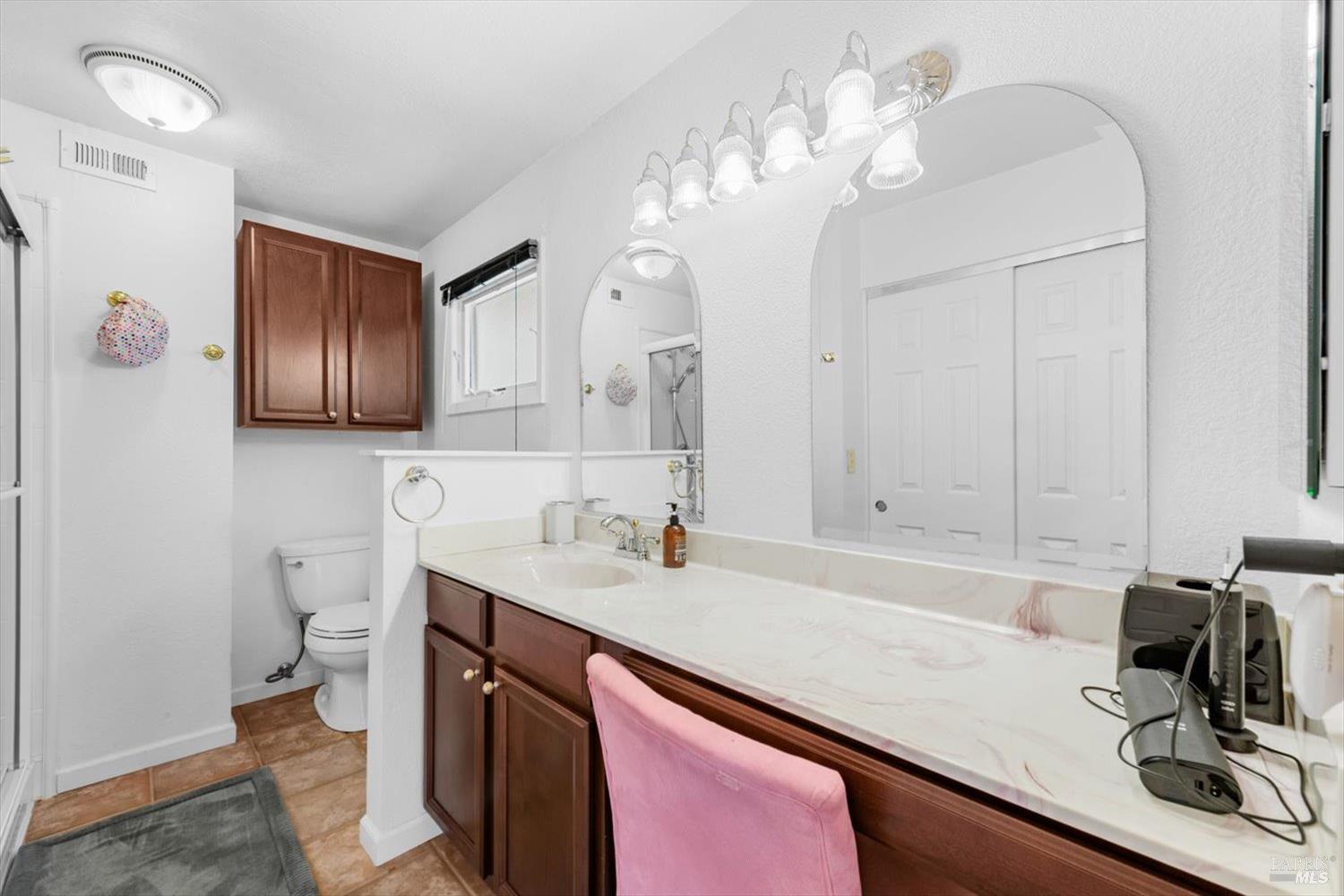 Detail Gallery Image 34 of 72 For 3451 Astoria Cir, Fairfield,  CA 94534 - 5 Beds | 3/1 Baths