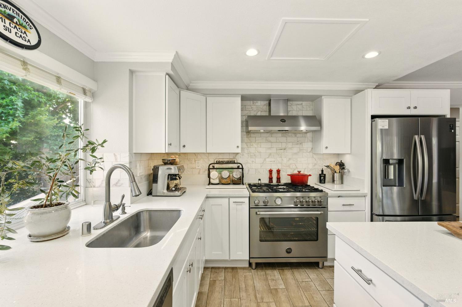 Detail Gallery Image 17 of 53 For 141 Flametree Cir, Windsor,  CA 95492 - 4 Beds | 3 Baths