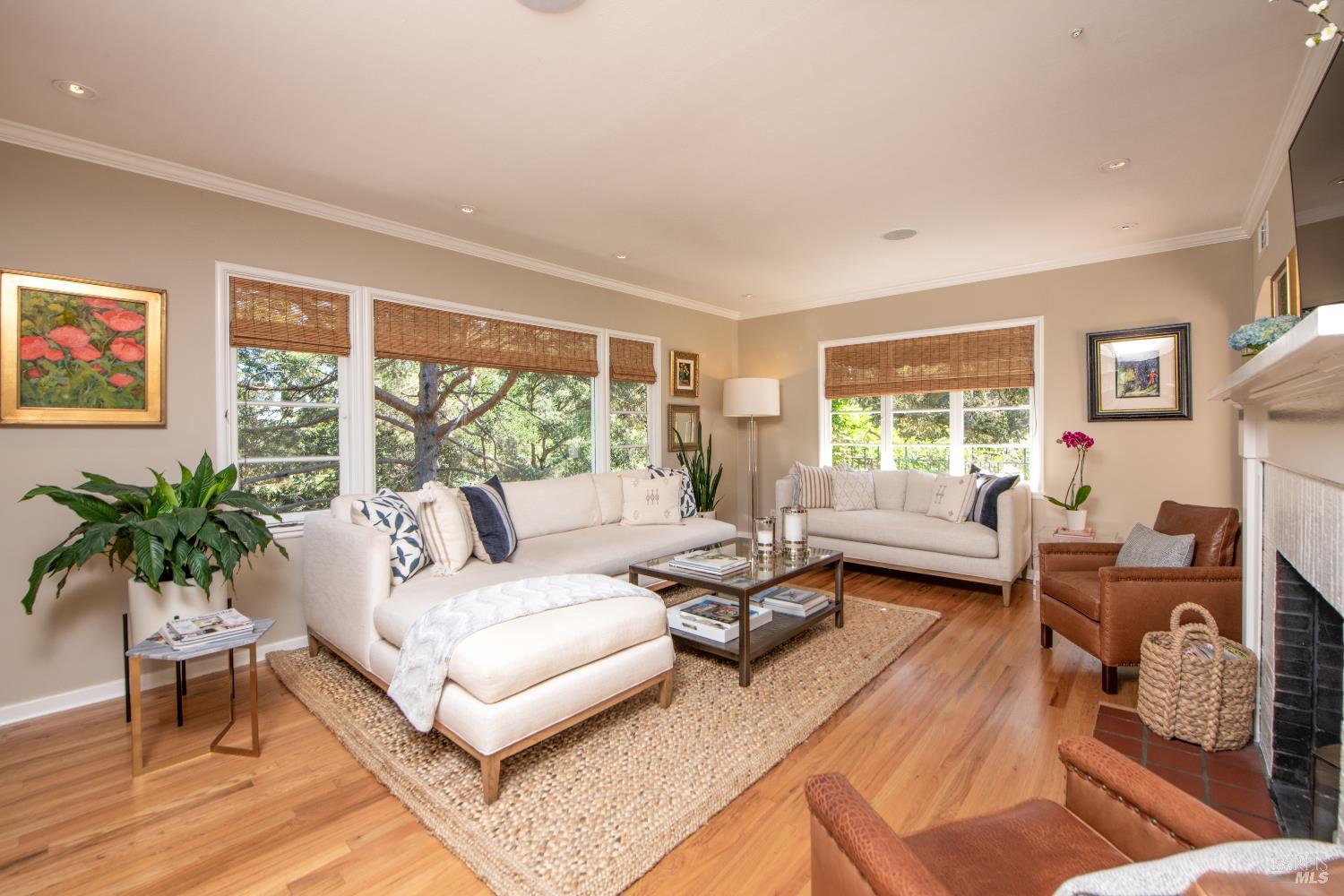 Detail Gallery Image 6 of 43 For 114 Tamal Vista Dr, San Rafael,  CA 94901 - 3 Beds | 2 Baths