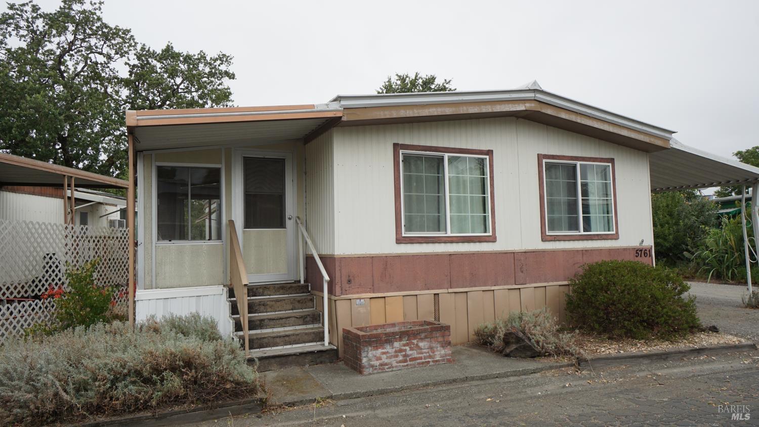 Detail Gallery Image 1 of 5 For 5761 Edmund Ave, Santa Rosa,  CA 95403 - 2 Beds | 2 Baths