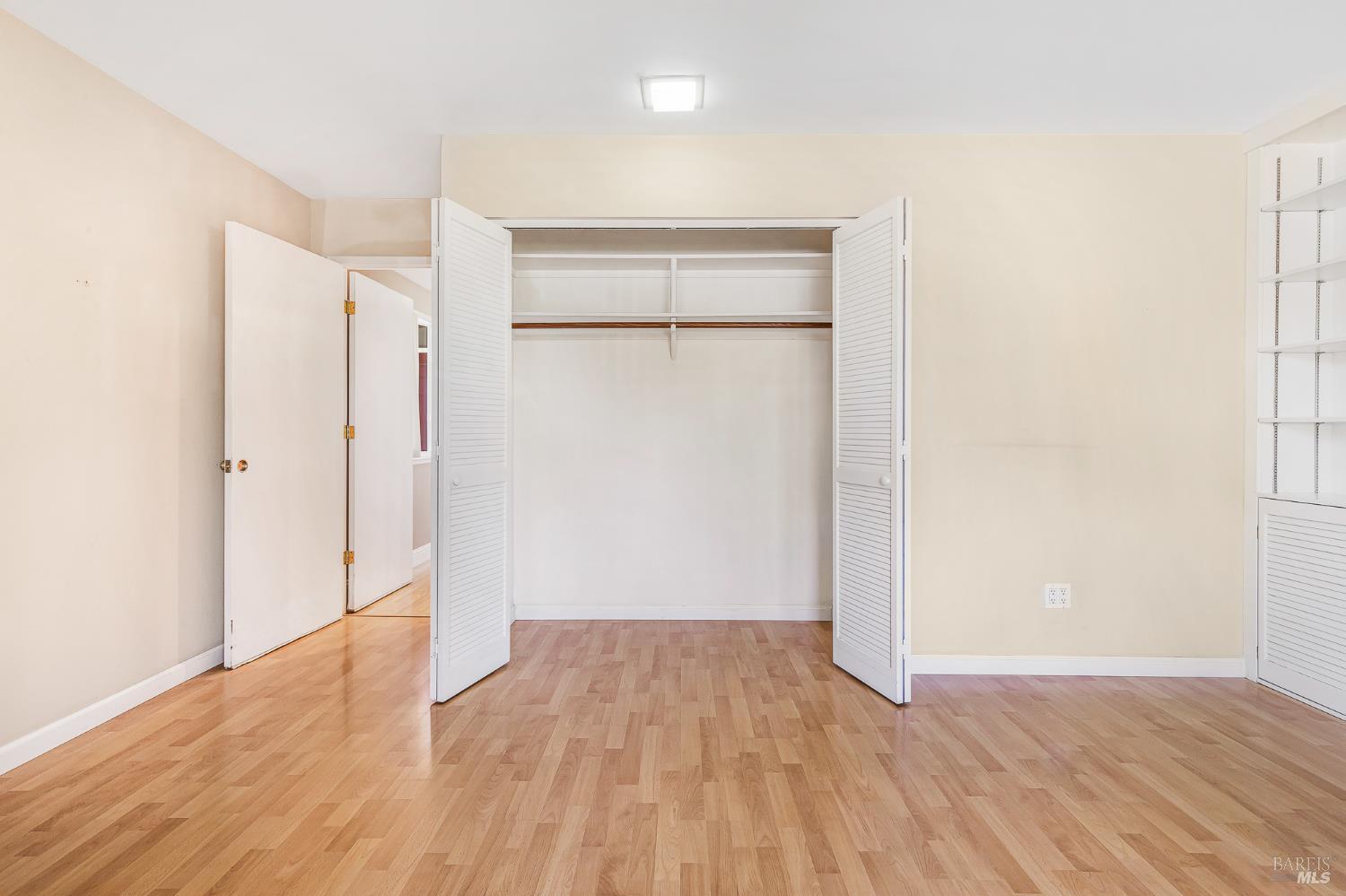 Detail Gallery Image 31 of 52 For 160 Oak Shadow Dr, Santa Rosa,  CA 95409 - 3 Beds | 2 Baths