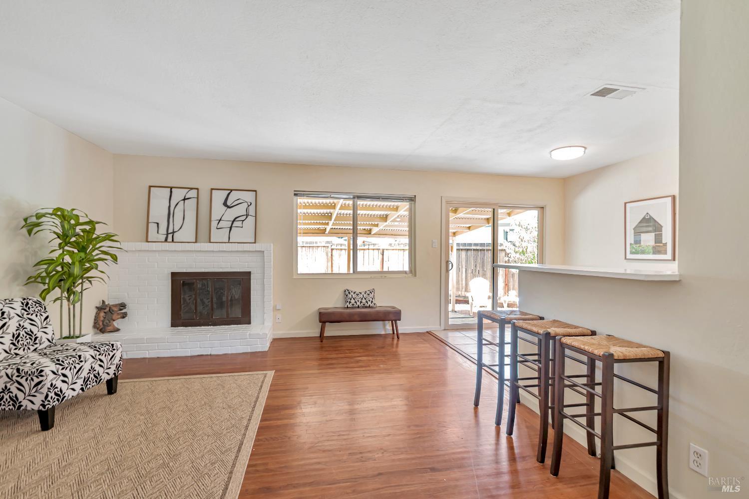 Detail Gallery Image 7 of 40 For 229 Arlen Dr, Rohnert Park,  CA 94928 - 4 Beds | 3 Baths