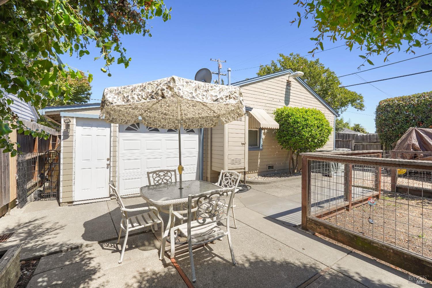 Detail Gallery Image 19 of 25 For 2001 Marin St, Napa,  CA 94559 - 2 Beds | 1 Baths