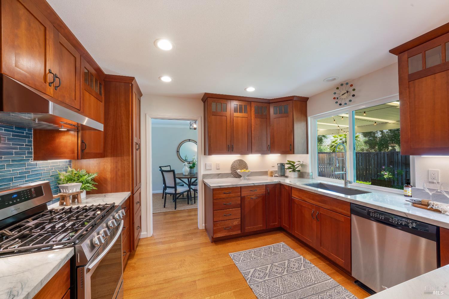 Detail Gallery Image 17 of 33 For 8819 Hood Mountain Cir, Santa Rosa,  CA 95409 - 2 Beds | 2 Baths