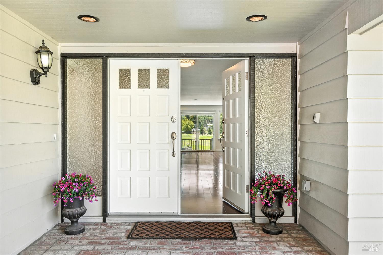 Detail Gallery Image 5 of 67 For 6828 Fairfield Dr, Santa Rosa,  CA 95409 - 2 Beds | 2 Baths