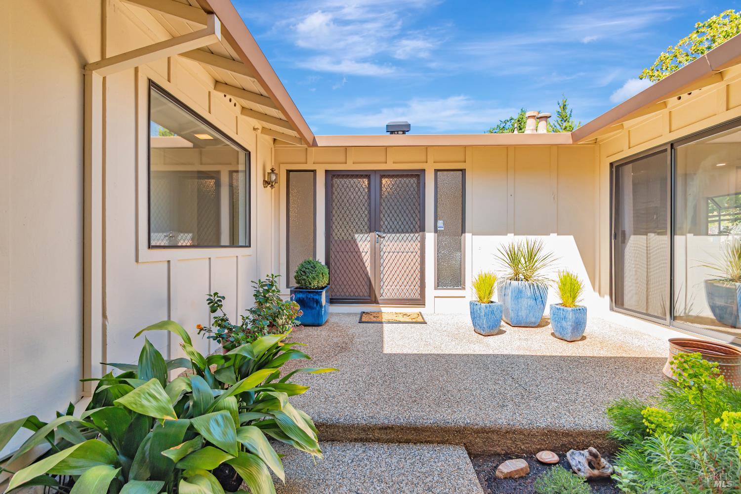 Detail Gallery Image 5 of 42 For 6840 Oakmont Dr, Santa Rosa,  CA 95409 - 4 Beds | 2 Baths