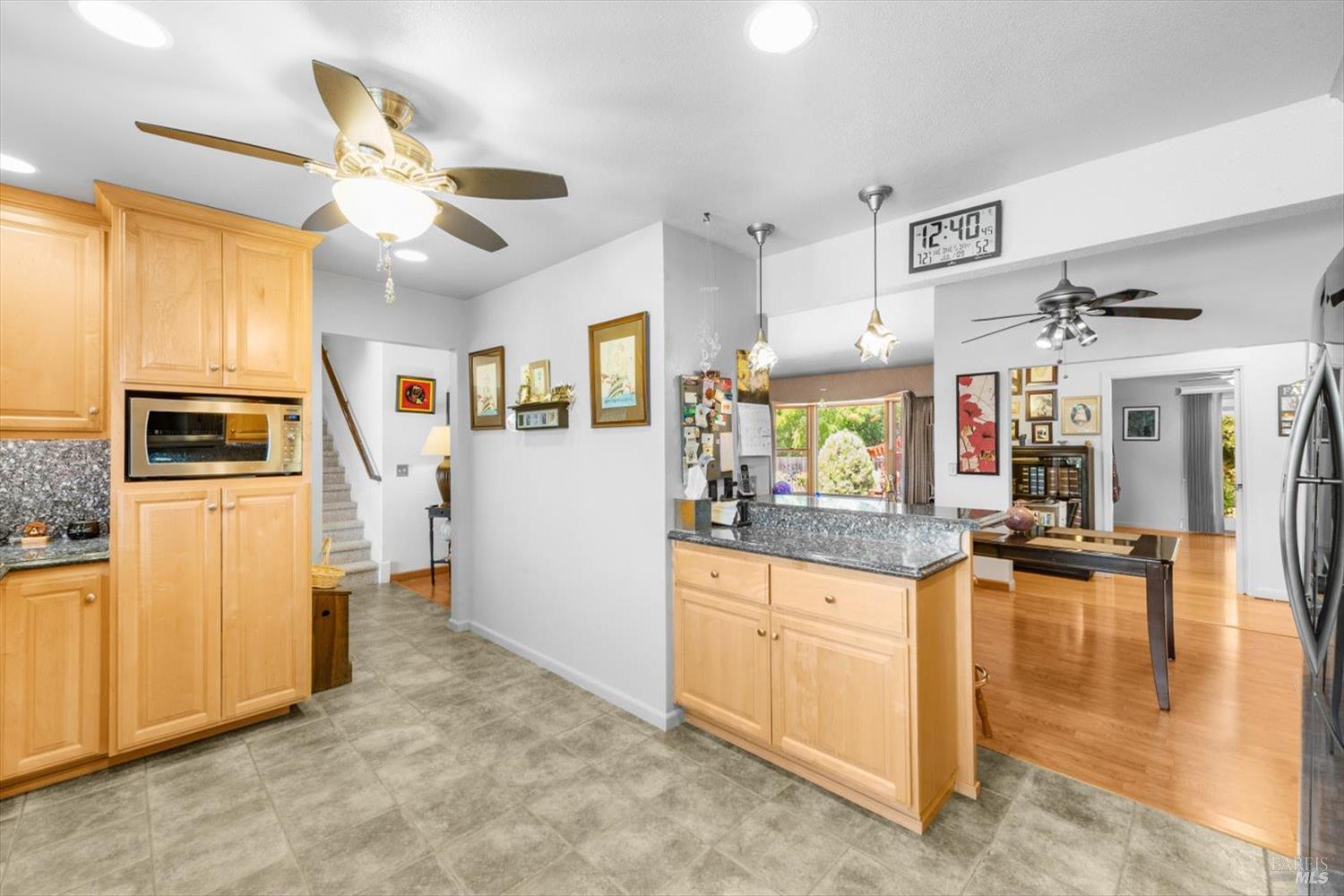 Detail Gallery Image 6 of 72 For 3451 Astoria Cir, Fairfield,  CA 94534 - 5 Beds | 3/1 Baths