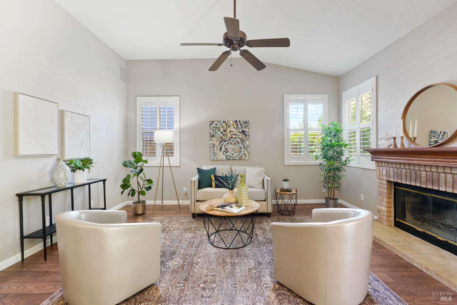Detail Gallery Image 14 of 41 For 2432 Trevino Way, Fairfield,  CA 94534 - 4 Beds | 2 Baths