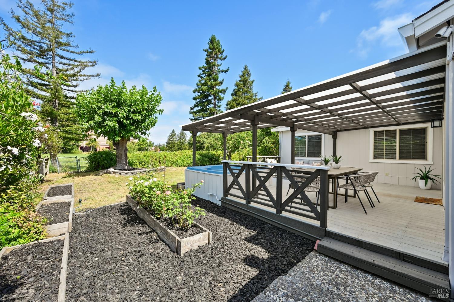 Detail Gallery Image 41 of 52 For 4777 Fairway Dr, Rohnert Park,  CA 94928 - 4 Beds | 2 Baths