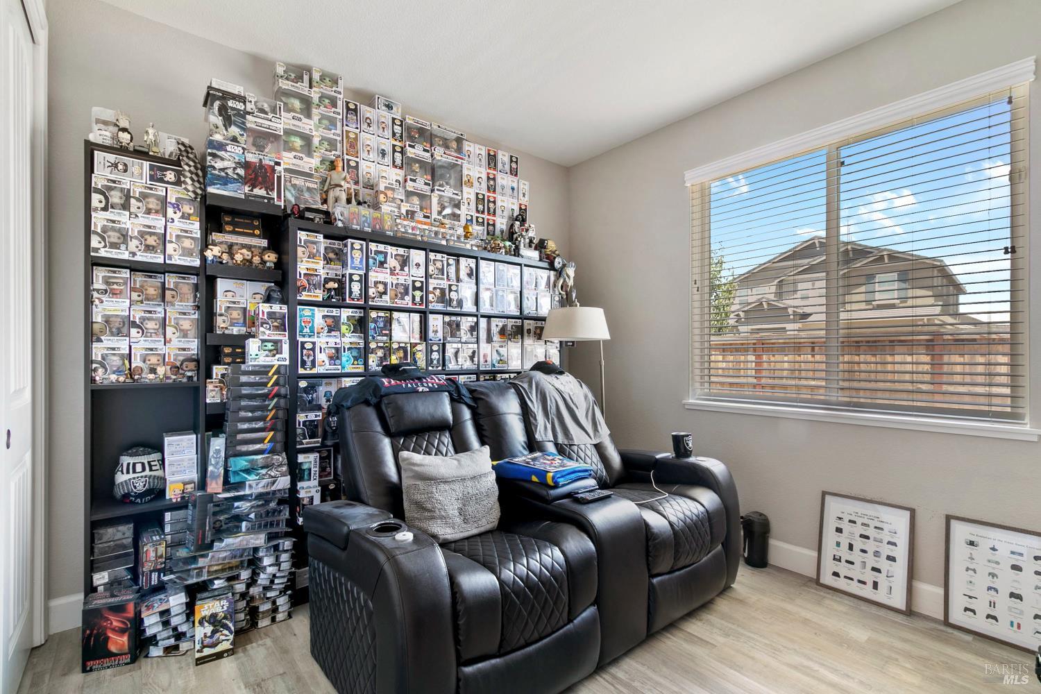 Detail Gallery Image 24 of 38 For 1001 Swift Ct, Vacaville,  CA 95688 - 4 Beds | 2 Baths