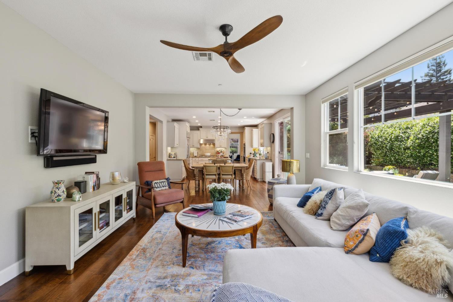 Detail Gallery Image 18 of 43 For 2108 W Lincoln Ave, Napa,  CA 94558 - 4 Beds | 3 Baths