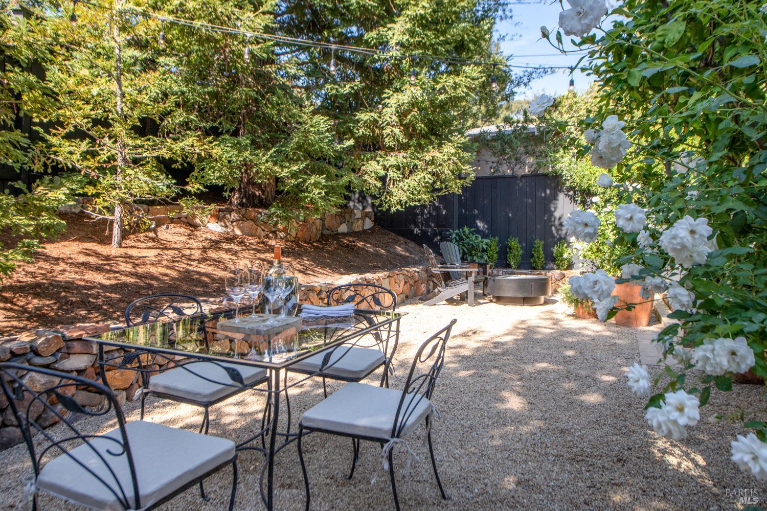 Detail Gallery Image 18 of 43 For 114 Tamal Vista Dr, San Rafael,  CA 94901 - 3 Beds | 2 Baths
