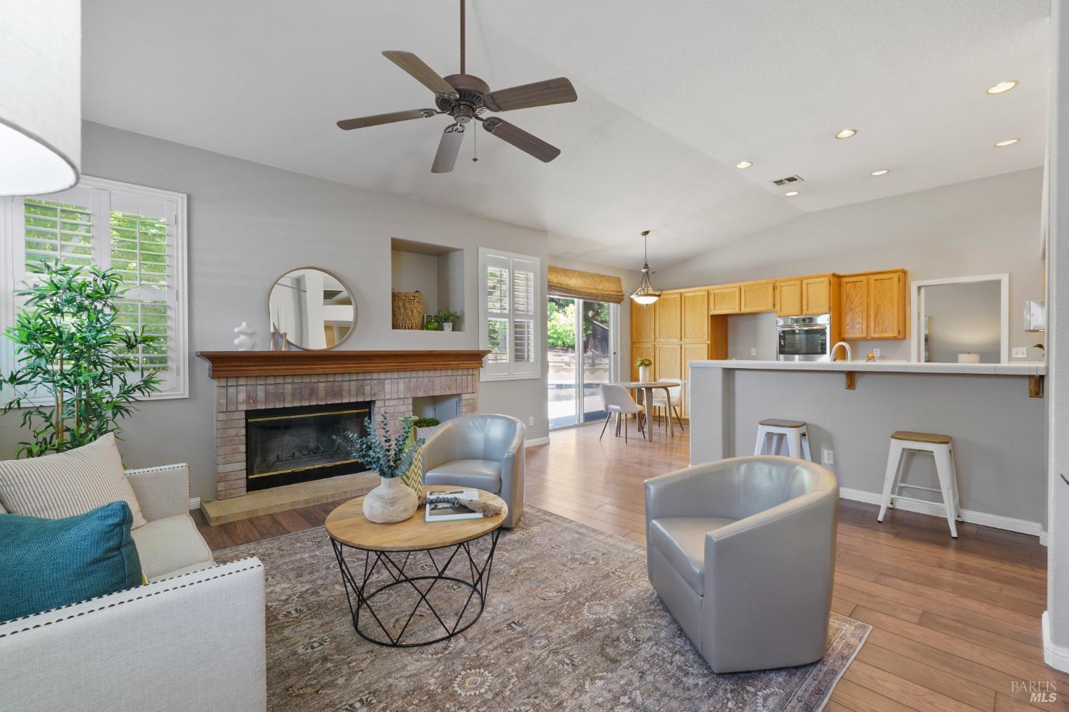 Detail Gallery Image 17 of 41 For 2432 Trevino Way, Fairfield,  CA 94534 - 4 Beds | 2 Baths