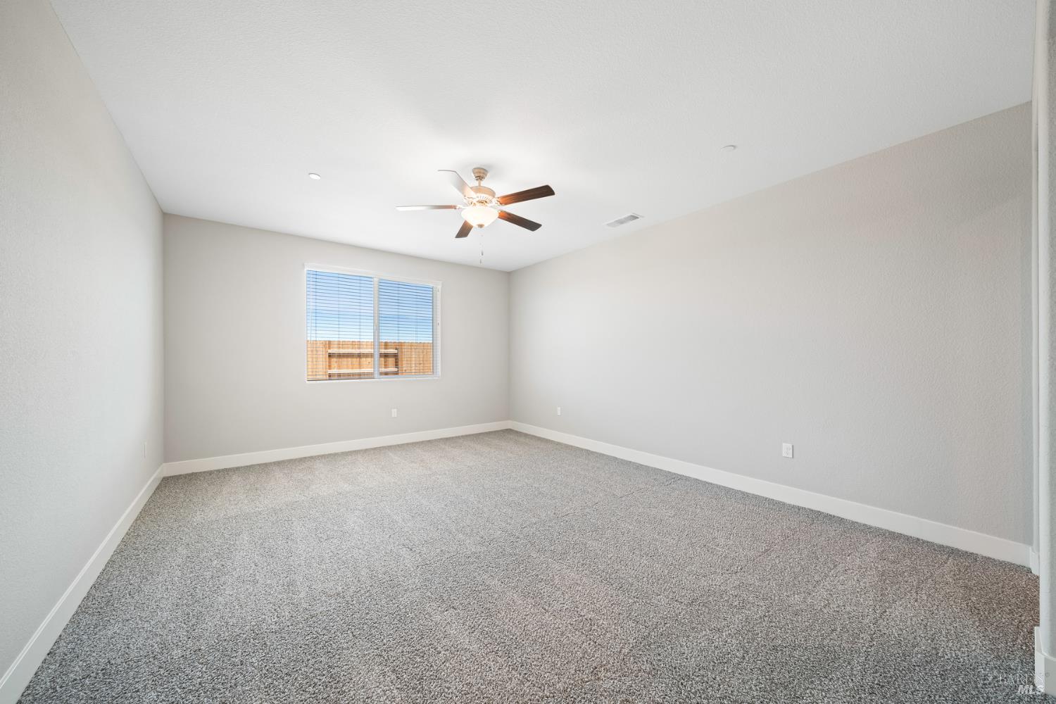Detail Gallery Image 13 of 19 For 2175 Rustic Oak Ln, Rio Vista,  CA 94571 - 2 Beds | 2 Baths
